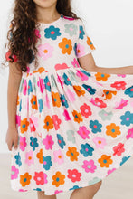 Load image into Gallery viewer, Retro Floral S/S Pocket Dress