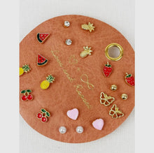 Load image into Gallery viewer, Dainty Earrings