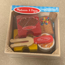 Load image into Gallery viewer, Melissa & Doug Wooden Food Set