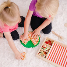 Load image into Gallery viewer, Melissa & Doug Wooden Pizza Set
