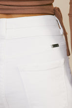Load image into Gallery viewer, HIGH RISE SLIM STRAIGHT-KC5217WT
