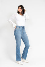 Load image into Gallery viewer, Judy Blue Classic Bootcut
