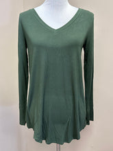 Load image into Gallery viewer, Rayon V-Neck Long Sleeve
