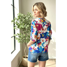Load image into Gallery viewer, Staccato Smocked Sleeve Floral Top
