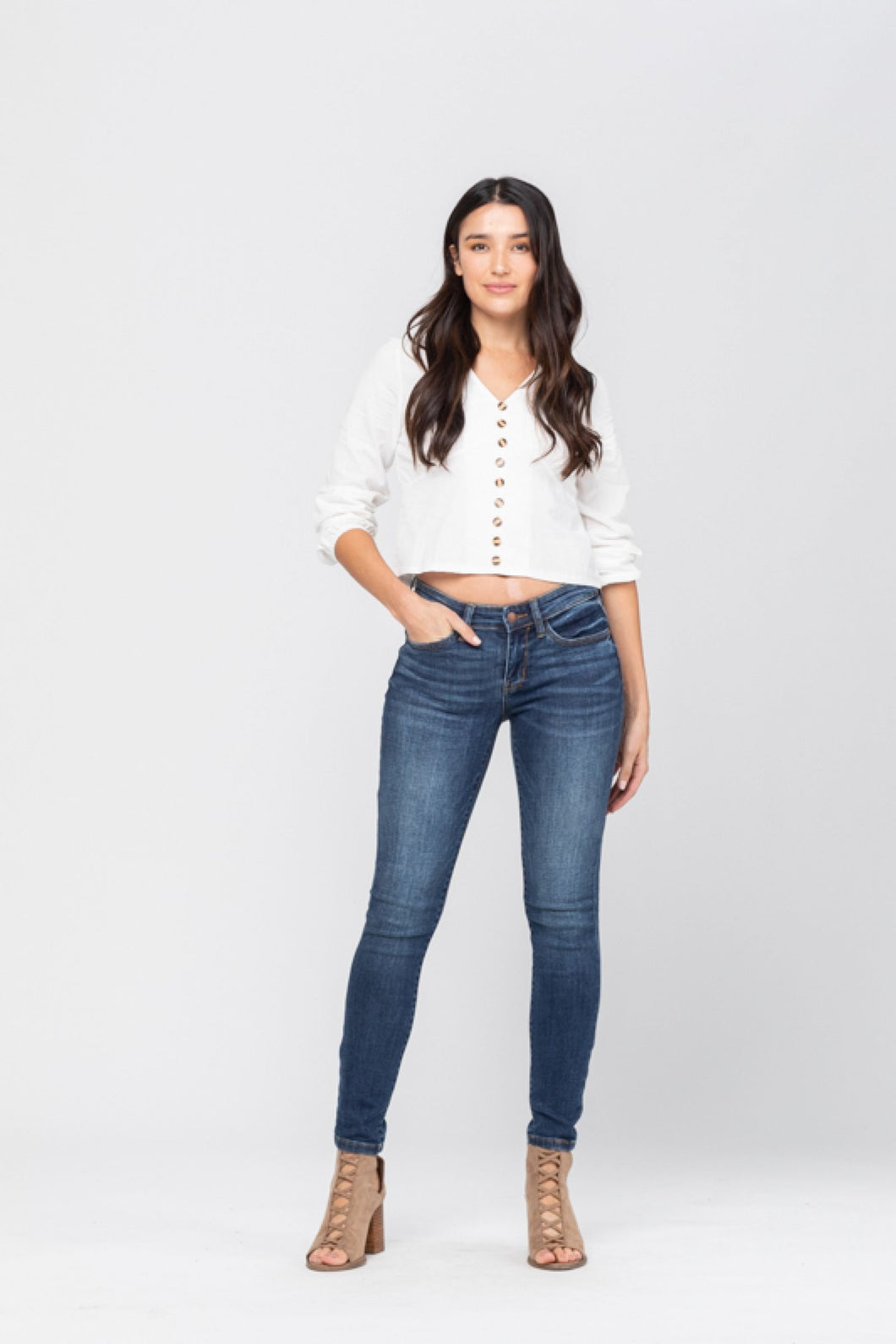 Middle-Middle Skinny Denim